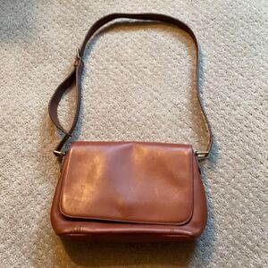 Nine West purse vintage.  Leather. Good condition.